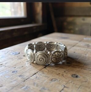 Silver Tone Multi Medallion Link Boho Stretch Bracelet